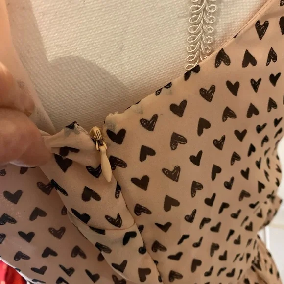 Forever 21 XXI Heart Pattern Dress, Open Back- medium - Picture 6 of 10